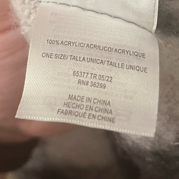 Elegant Pink and Black Checkered Women's Scarf - Picture 6 of 7